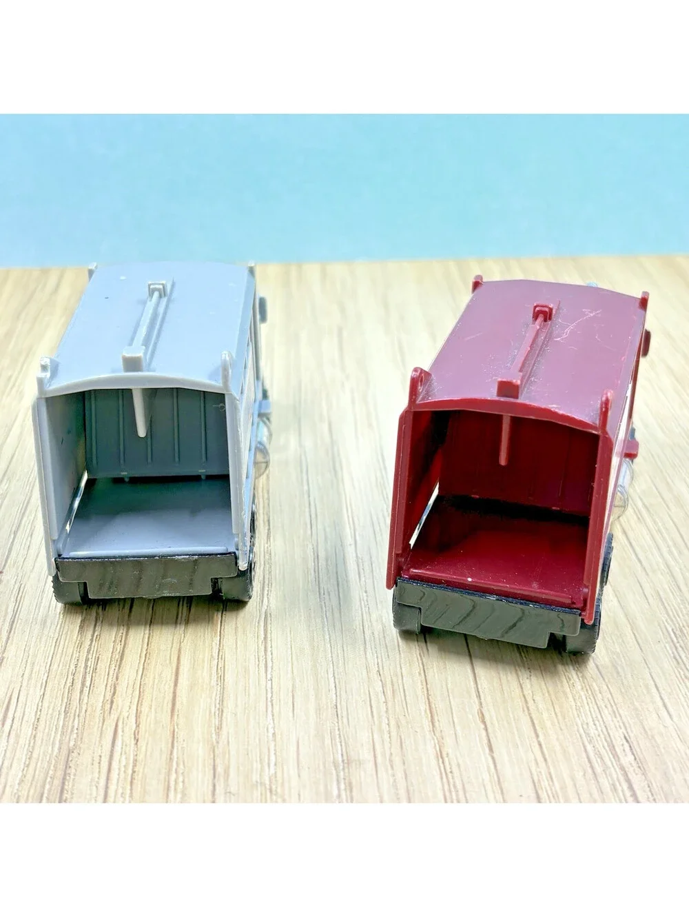 Lot of 2 Road Champs Garbage Trucks Waste Management & USA Waste Services